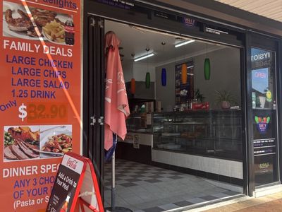 busy-takeaway-chicken-and-chips-asian-cuisine-umina-beach-nsw-4