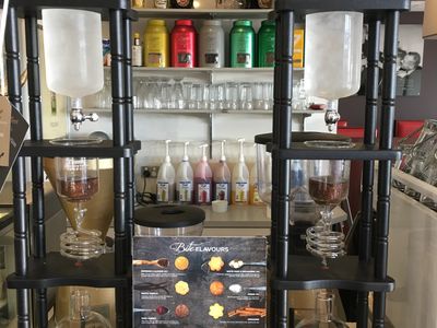 busy-cafe-in-shopping-centre-goolwa-sa-4