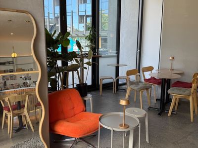 popular-cbd-caf-233-melbourne-vic-3