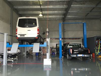 established-multi-service-mechanical-workshop-taylors-beach-nsw-5