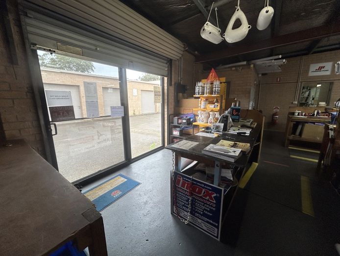 marine-wholesale-chandlery-business-sussex-inlet-nsw-2