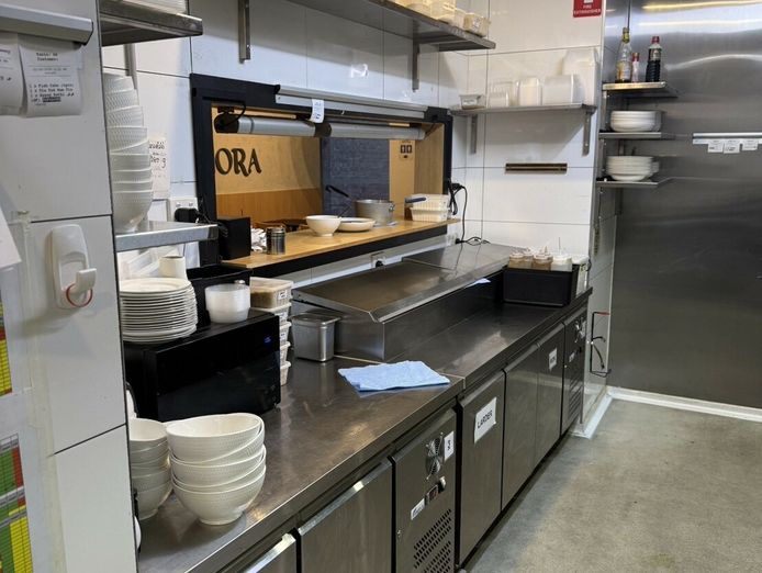 fully-fitted-equipped-cbd-restaurant-melbourne-vic-5