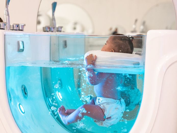 hydrotherapy-baby-float-and-baby-massage-gregory-hills-nsw-4