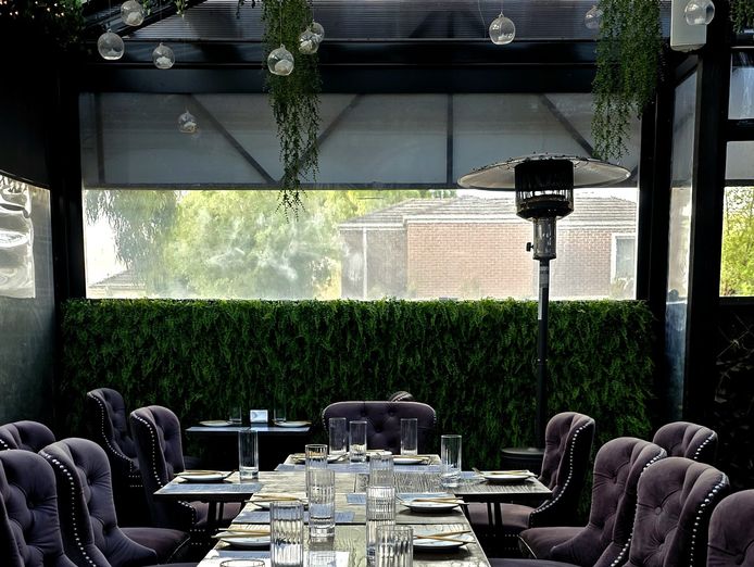 refined-restaurant-and-cocktail-bar-balwyn-melbourne-vic-9