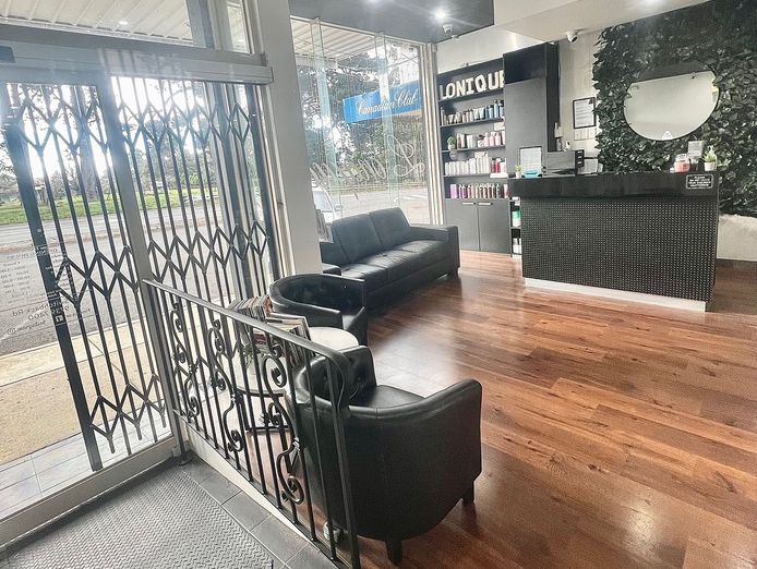 hairdressing-and-beauty-salon-chirnside-park-vic-6