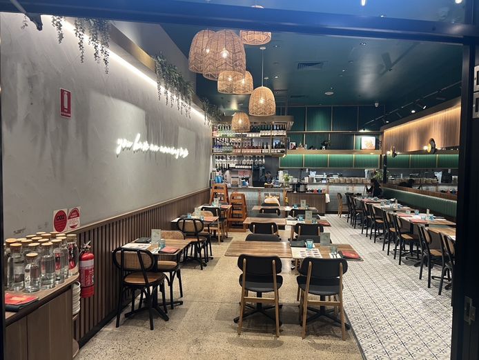 fully-licensed-thai-restaurant-glenmore-park-nsw-6