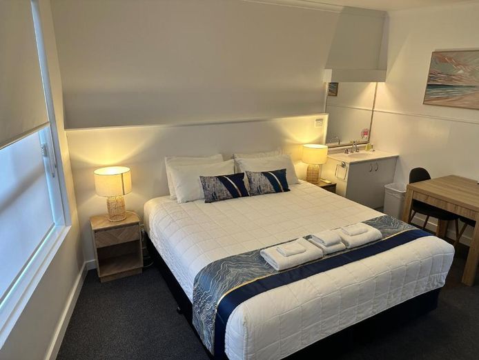 bamboo-motor-inn-lakes-entrance-vic-3