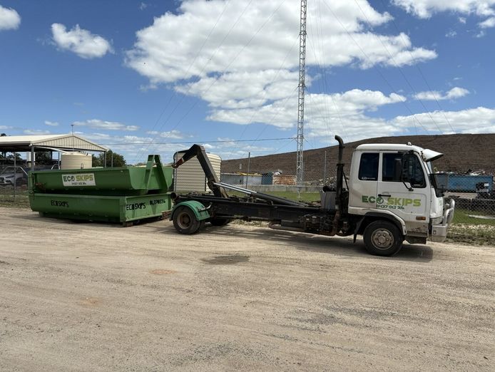 skip-bin-hire-business-whitsundays-region-qld-3