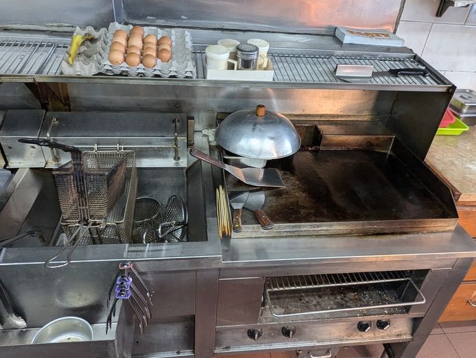 under-offer-popular-bbq-chicken-shop-penshurst-nsw-6