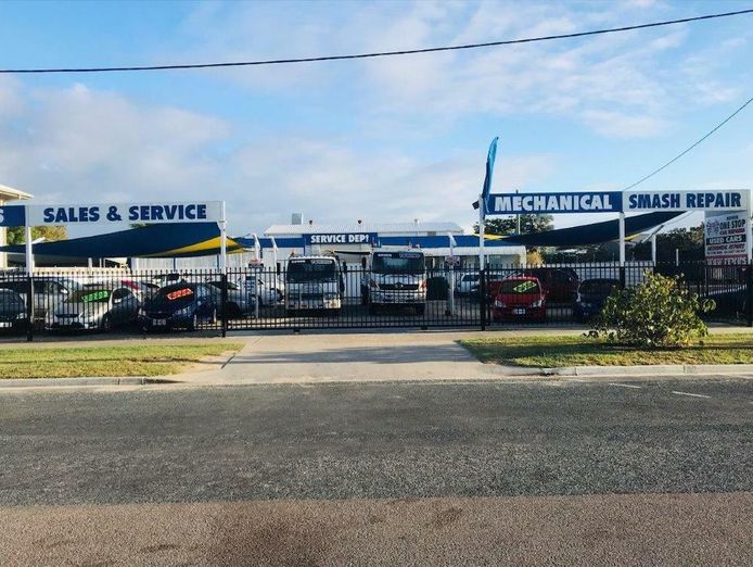 commercialfreeholdautousedcarsandtowingservicecentrebowenqld0