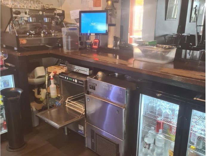 licensed-restaurant-lounge-bar-and-hospitality-venue-semaphore-sa-4