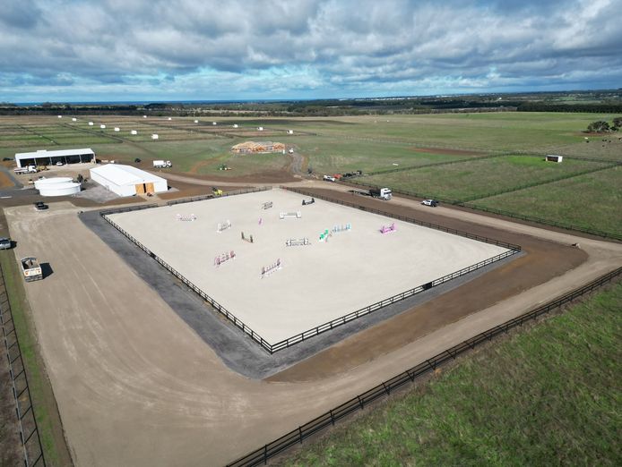 specialist-equestrian-arena-construction-earthworks-and-excavation-business-m-3