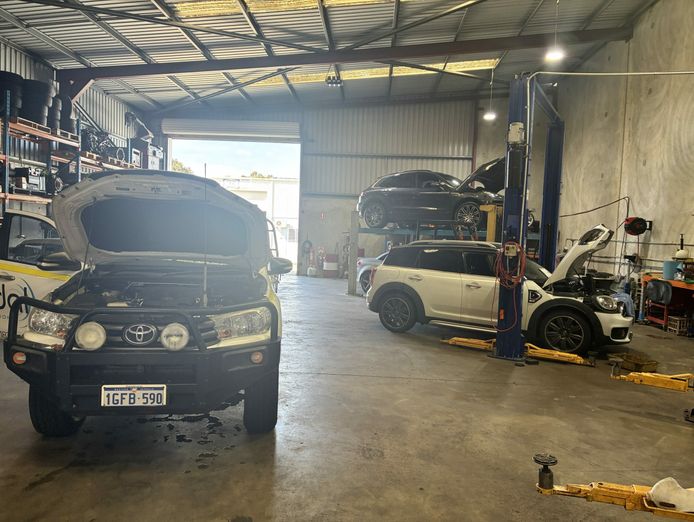 independent-automotive-mechanical-workshop-canning-vale-wa-7