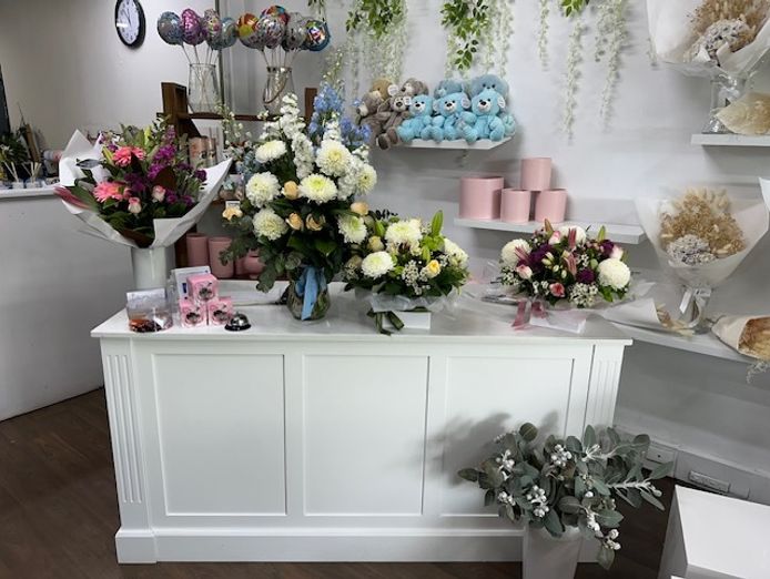 under-offer-prominent-florist-and-gift-shop-caringbah-nsw-3