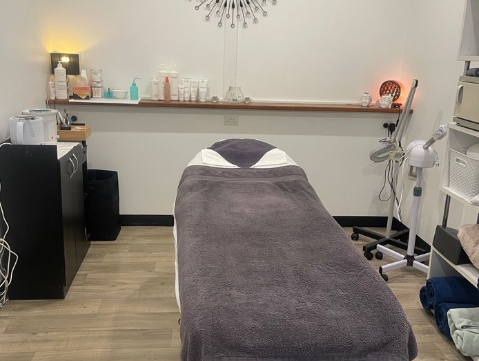 well-established-nail-and-beauty-salon-macksville-nsw-3