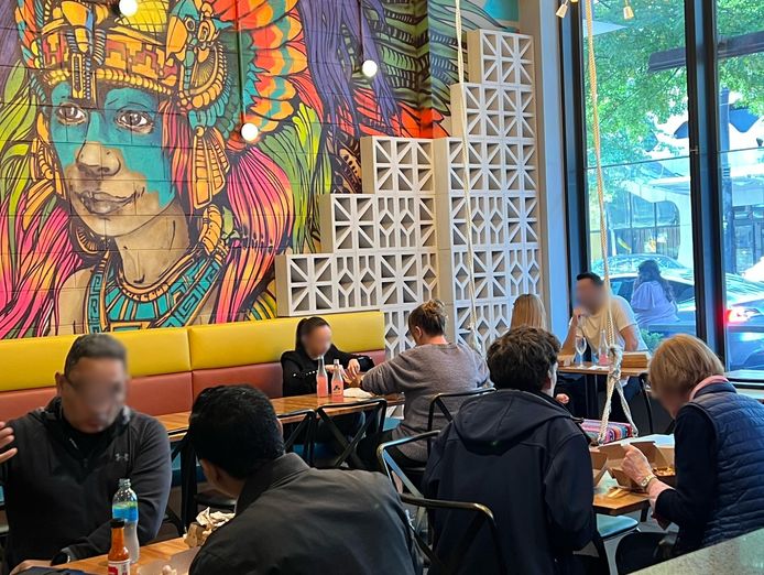 thriving-mexican-bar-amp-restaurant-docklands-vic-2