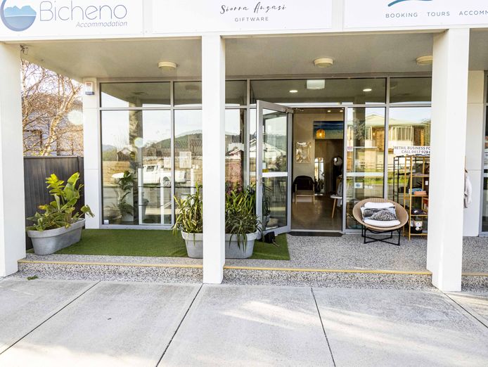 unique-tasmanian-giftware-retail-business-for-sale-bicheno-tas-0