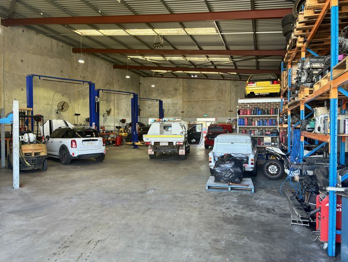 independent-automotive-mechanical-workshop-canning-vale-wa-4