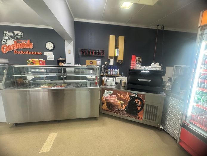 family-owned-caf-233-and-bakery-kangaroo-flat-vic-1