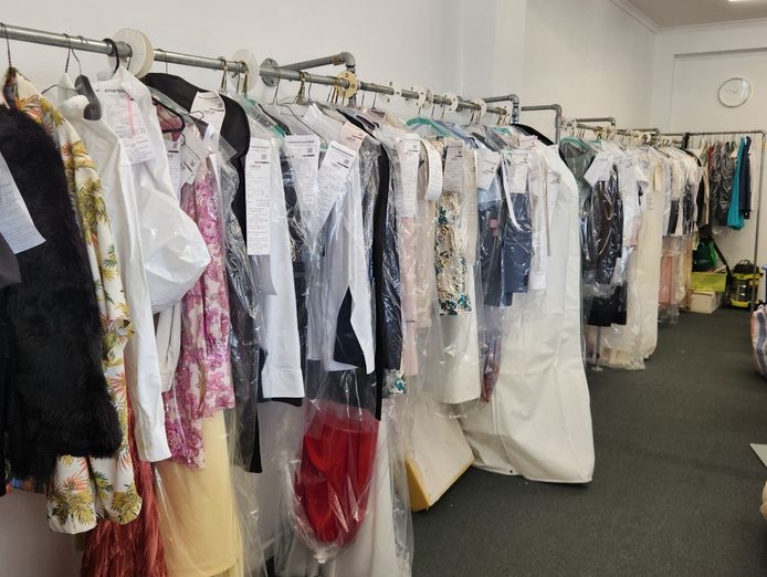 established-cairns-sewing-alterations-amp-soft-furnishings-business-qld-4