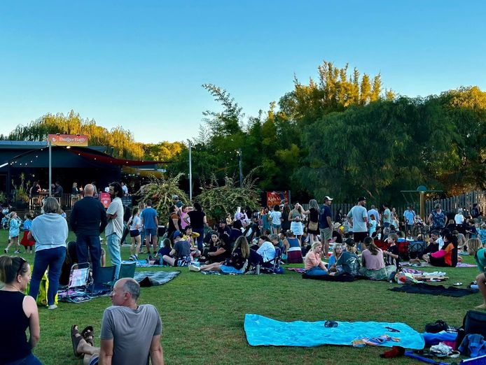 under-offer-licensed-bar-with-dine-in-and-takeaway-margaret-river-wa-8