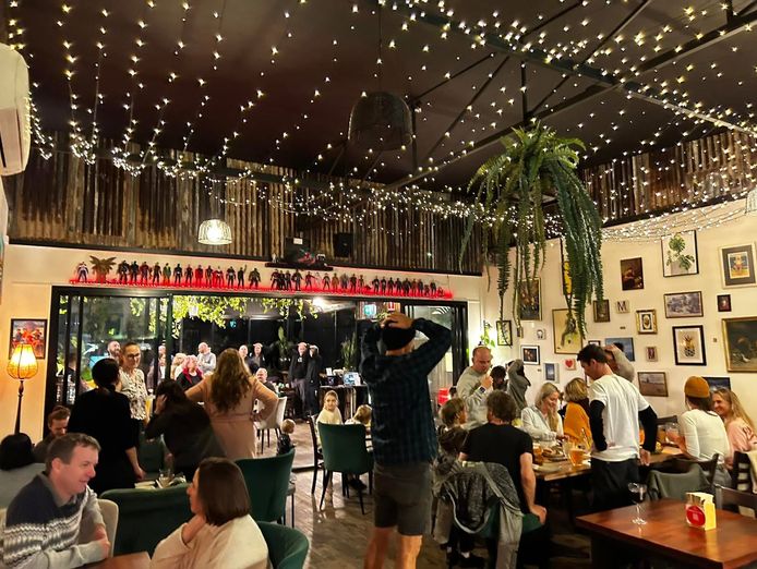 under-offer-licensed-bar-with-dine-in-and-takeaway-margaret-river-wa-1