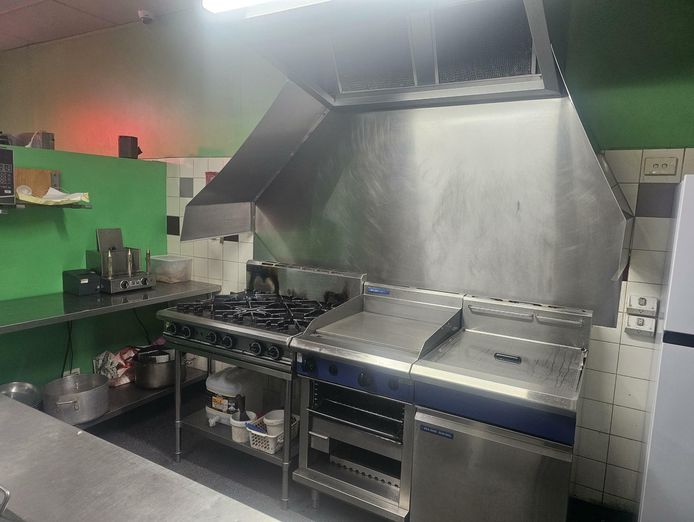 profitable-turnkey-takeaway-food-outlet-hamilton-vic-3