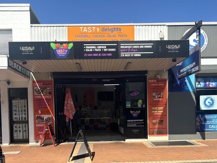 busy-takeaway-chicken-and-chips-asian-cuisine-umina-beach-nsw-0