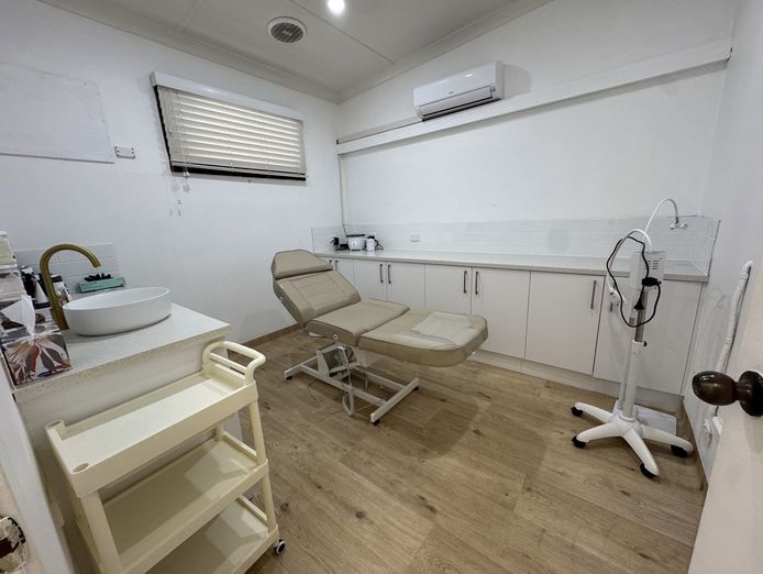 high-end-boutique-beauty-studio-central-coast-nsw-0