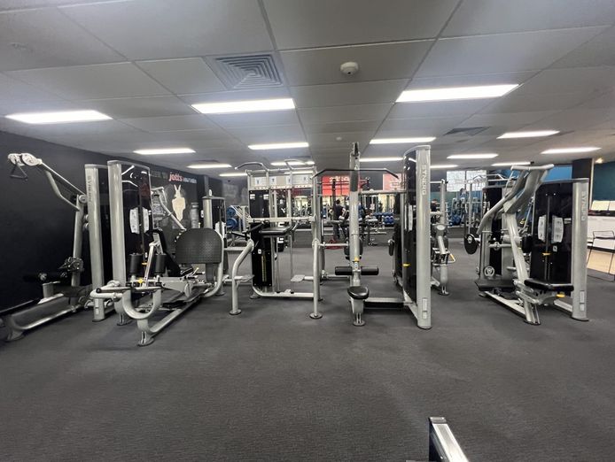 under-offer-modern-24-7-fitness-centre-hawthorn-vic-1
