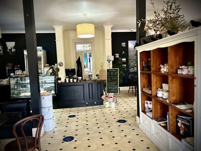 popular-adelaide-hills-caf-233-littlehampton-sa-3