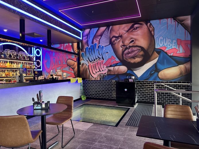 thriving-burger-bar-and-cocktail-venue-orange-nsw-6