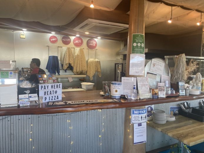 restaurant-with-marina-views-freehold-property-in-cullen-bay-larrakeyah-nt-8