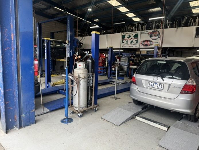specialist-mechanical-workshop-melbourne-vic-2