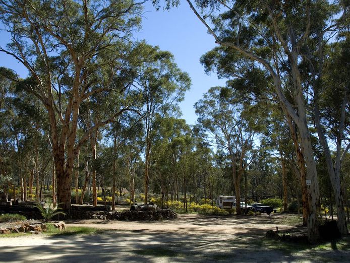 freehold-land-and-caravan-park-accommodation-business-toodyay-wa-5