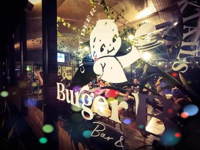 under-offer-licensed-bar-with-dine-in-and-takeaway-margaret-river-wa-7