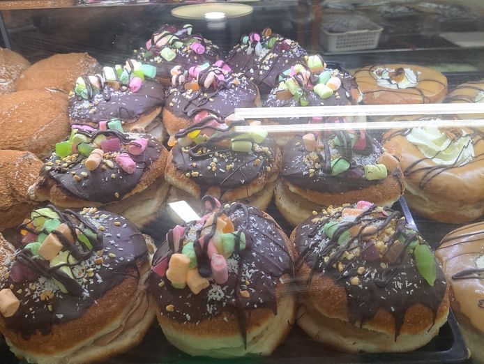 high-turnover-island-bakery-burnt-pine-norfolk-island-6
