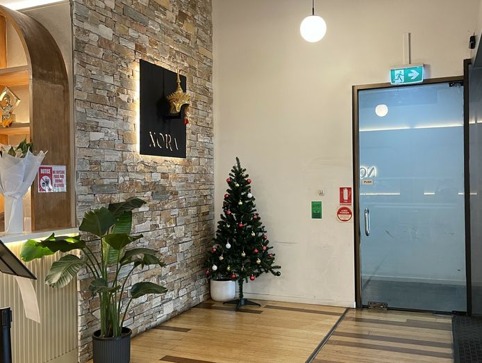 fully-fitted-equipped-cbd-restaurant-melbourne-vic-2