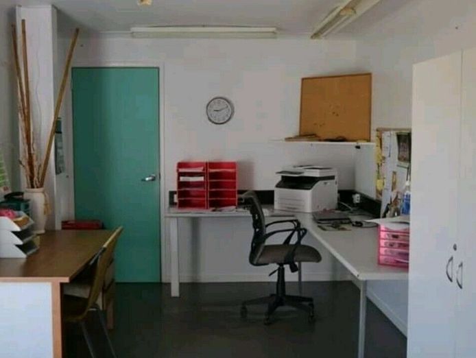 under-offer-commercial-laundry-and-cleaning-services-middlemount-qld-4