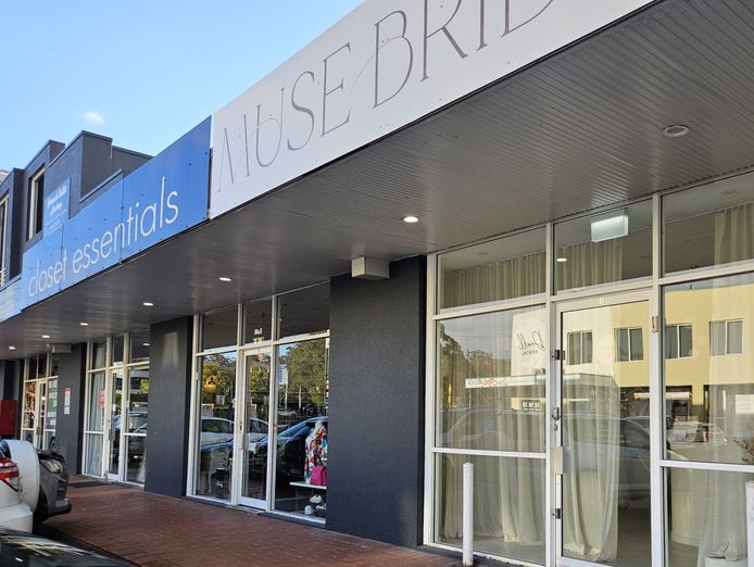 two-ladies-fashion-and-accessories-stores-erina-and-east-gosford-nsw-5