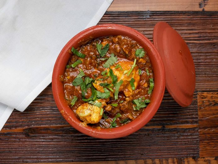 authentic-indian-vegetarian-restaurant-prime-harris-park-location-2