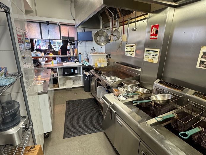 hello-harry-burger-joint-st-kilda-vic-6
