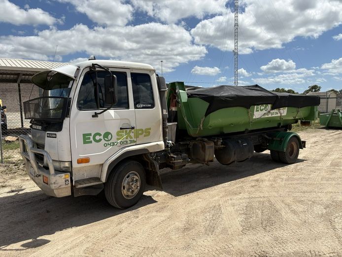 skip-bin-hire-business-whitsundays-region-qld-1