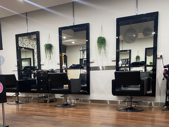 hairdressing-and-beauty-salon-chirnside-park-vic-1