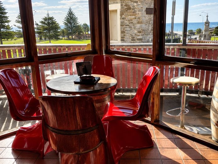 licensed-restaurant-lounge-bar-and-hospitality-venue-semaphore-sa-3