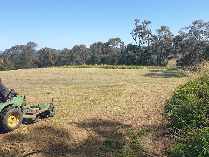 consistent-acreage-mowing-business-sunshine-coast-qld-1