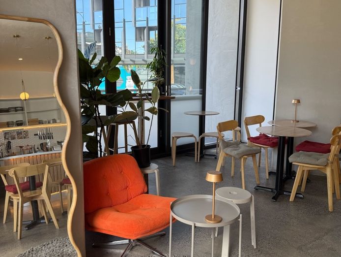 popular-cbd-caf-233-melbourne-vic-3