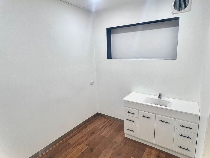 hairdressing-and-beauty-salon-chirnside-park-vic-8