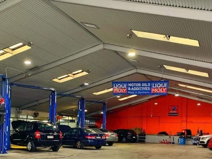 established-european-and-prestige-automotive-workshop-brisbane-qld-9