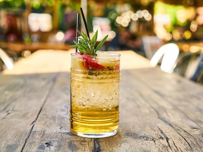 established-wine-and-cocktail-bar-with-beer-garden-thornbury-vic-4